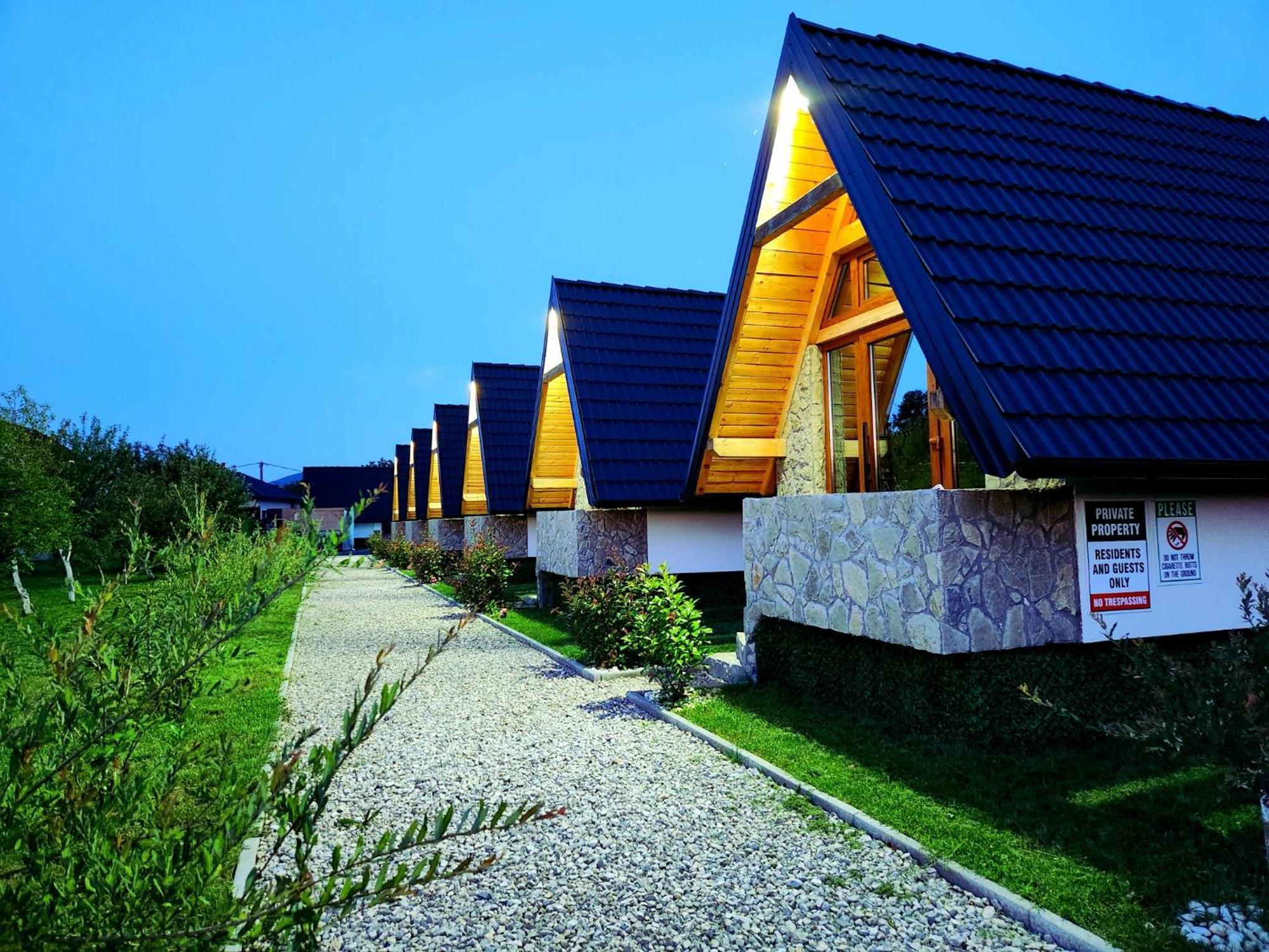 Resort La Familia Bihac Luaran gambar